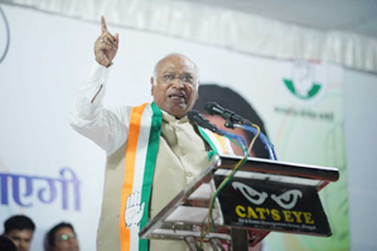 मल्लिकार्जुन खरगे ने कहा- लोकतंत्र, संविधान और देश की एकता को बचाने के लिए चुनाव